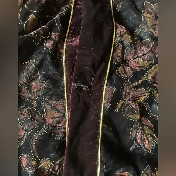 90s Vintage Velvet Leaf Patterned Blazer w Gold Piping - Picture 6 of 9